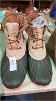 Serra Size 8 Women’s Duck Boots