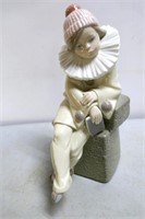 Lladro Porcelain Figurine 8"T