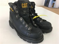 Caterpillar Size 8.5 Boots No Laces