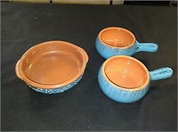 Pair of clay  dishes - One is 7 1/2 diameter 2