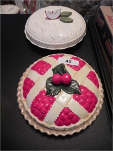 2 Decorative Pie Plates