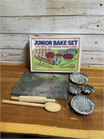 JUNIOR BAKE SET