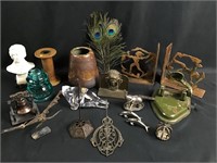 Lot of vintage and modern items