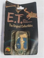 1982 Original E.T Collectible Souvenir