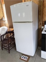 whirlpool refrigerator    68h  29d