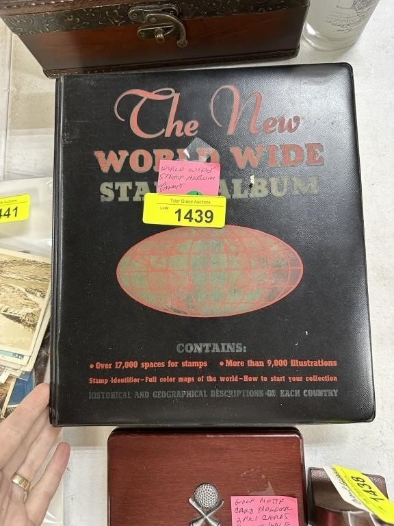 THE NEW WORLD WIDE STAMP ALBUM