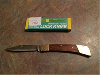 NEW COLLECTIBLE KNIFE