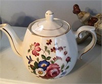 Ellgreave genuine ironstone teapot England