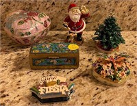 26 - LOT OF 6 TRINKET BOXES (P132)