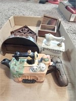 Sewing machine trinket boxes, weather forecaster