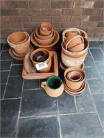 Lot of assorted size terra cotta flower pots