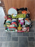 Large lot of assorted tins