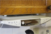 GE Under the Counter Spacemaker CD Player