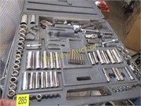 SOCKET SET