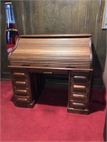 Vintage Roll Top Desk w/Brass Hardware