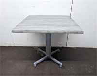 GREY OUTDOOR PATIO DINING TABLE, 31.5" X 31.5" X 3