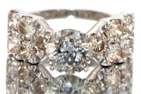 18kt Gold 3.41 ct Natural Round Diamond Ring