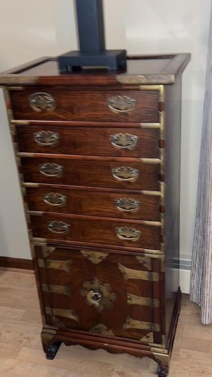 Korean antique style  5 drawer chest figure not