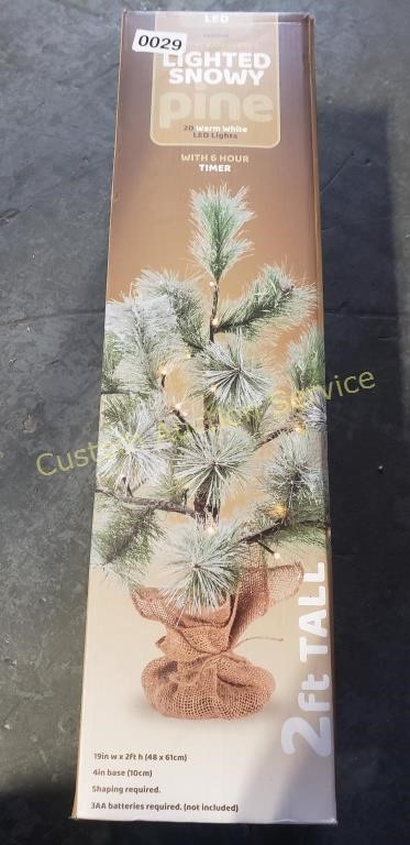 TABLE TOP LIGHTED SNOWY PINE TREE