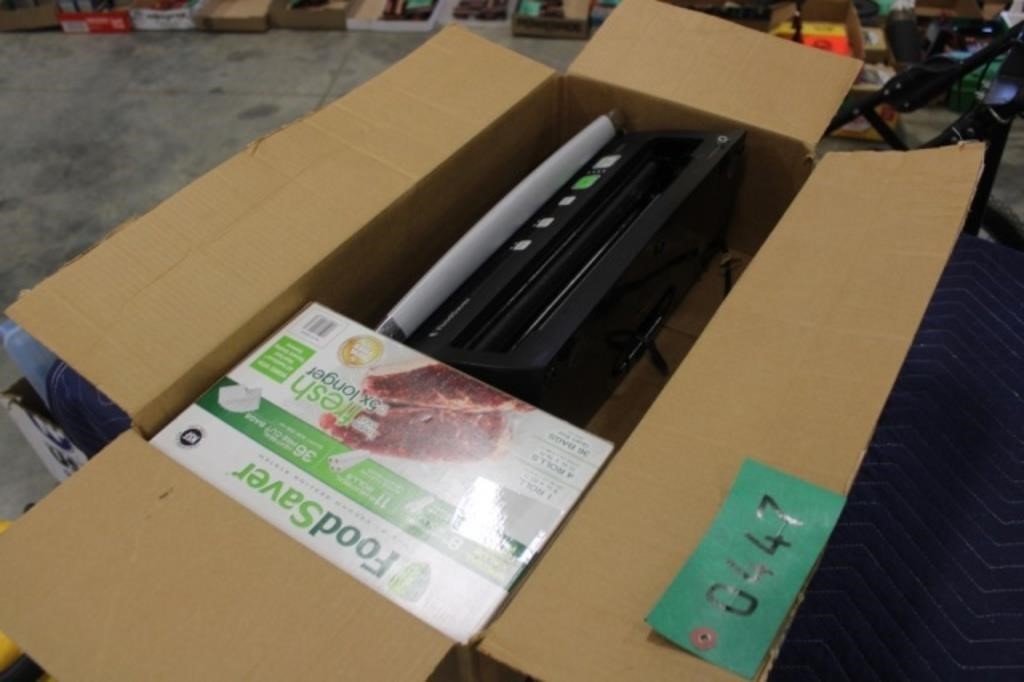 Foodsaver Vacuum Sealer w/Bags