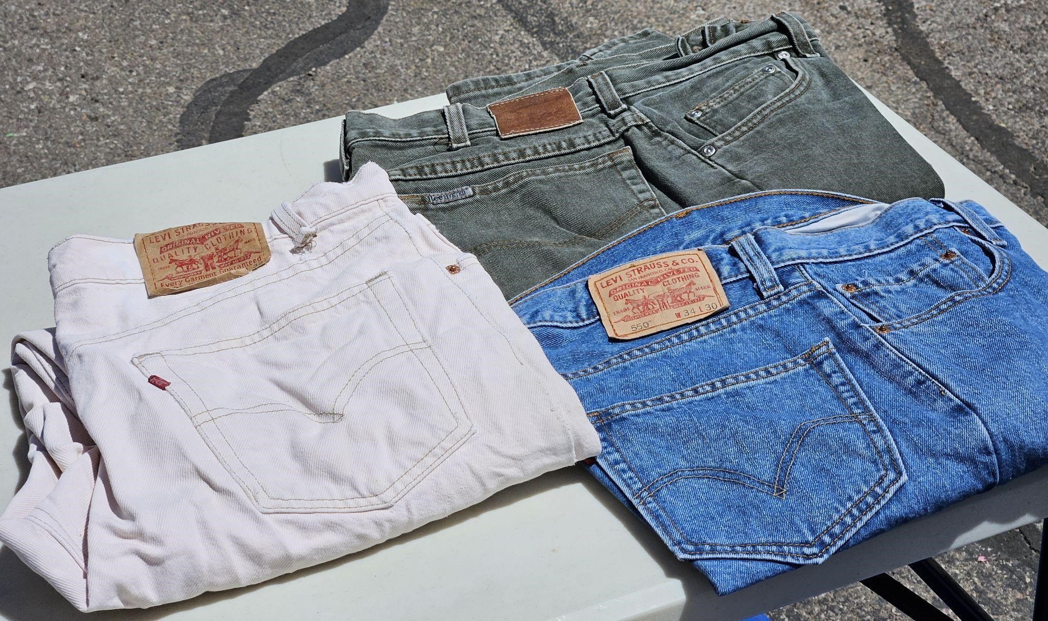 VINTAGE MENS JEANS LEVIS 550 LEE