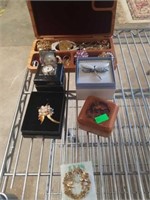 Estate lot of fashion jewelry