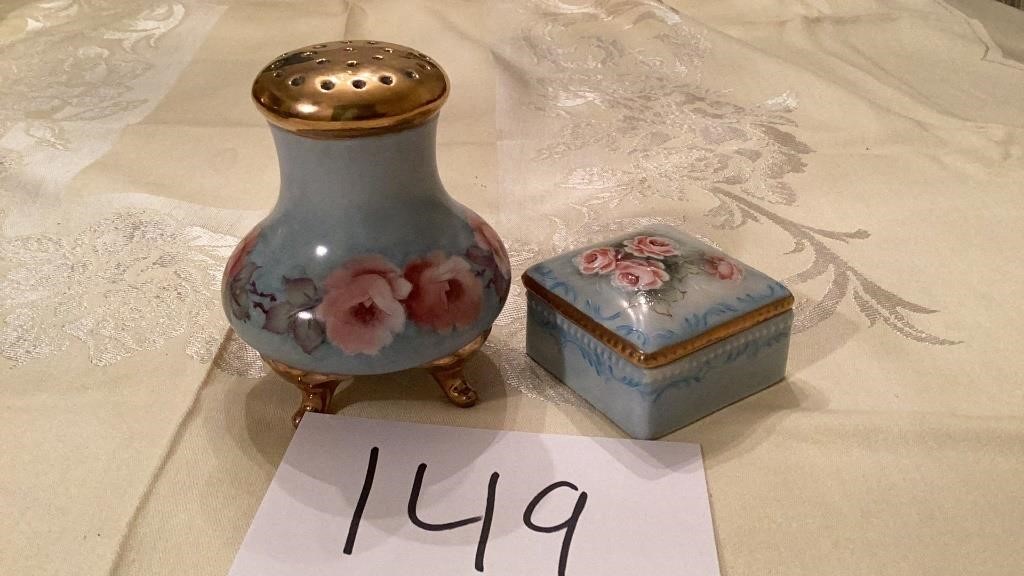 Hand Painted Porcelain Talc/Sugar Shaker