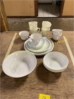 Corelle diningware set
