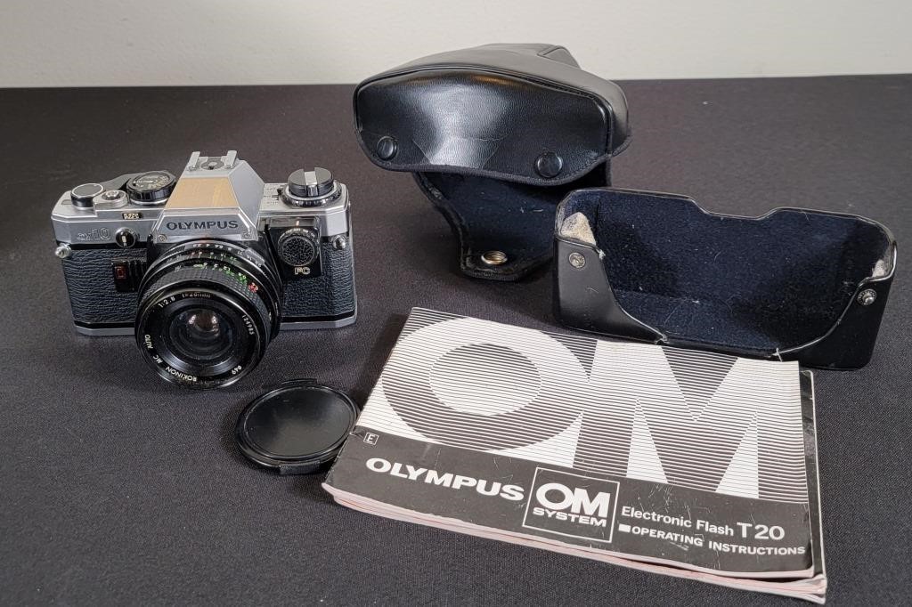 Olympus OM10 Camera & Case