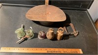 VINTAGE SCALE WEIGHTS, TRAY,HOOK AND INSULATORS