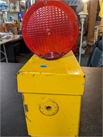 VTG Battery-Op Road Hazard Light