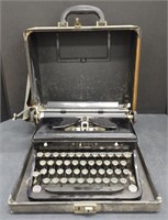 (AW) Royal Typewriter in Case, 1' x 6" x 1'
