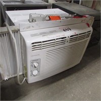 FRIGIDAIRE AIR CONDITIONER