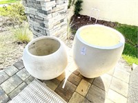 2PC OUTDOOR PLANTERS