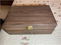 JEWELRY BOX 12 IN X 8 IN