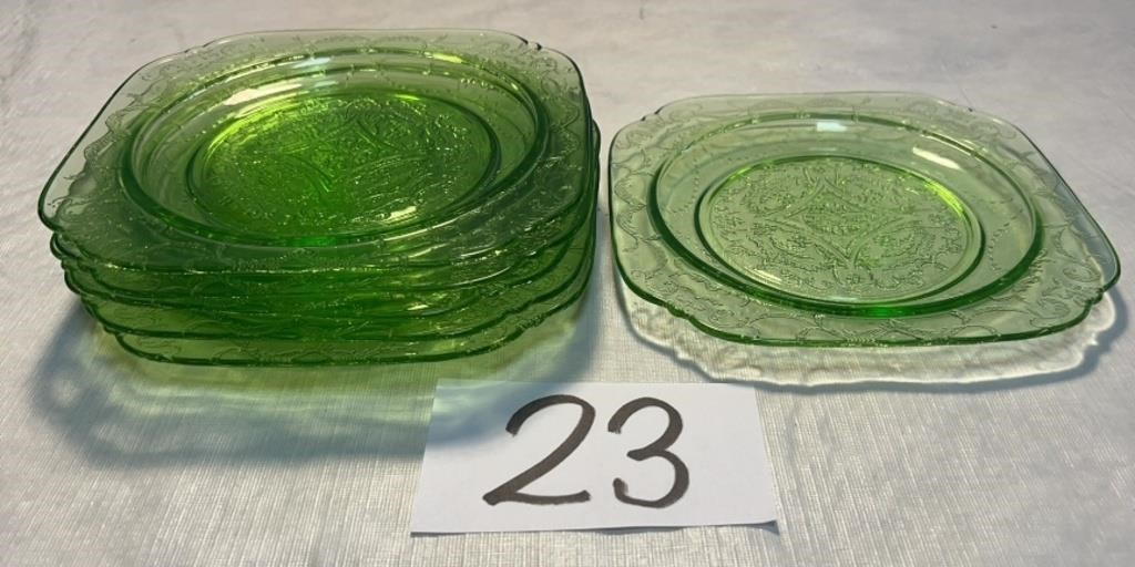 Federal Glass Urnaium Green Madrid Salad Plates