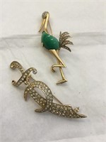 3" Green Flamingo & Saber Sword Rhinestone Pin