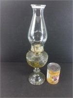Ancienne lampe à l'huile en verre