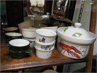 21 pieces porcelain kitchenware: ramekins,