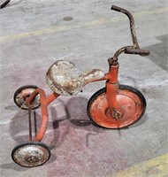 Vintage Small metal Tricycle