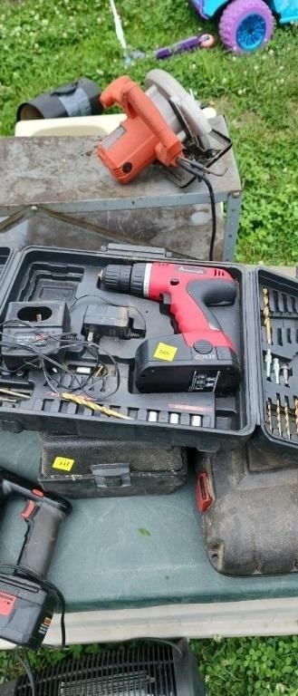 19.2 volt cordless drill kit