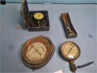 Antique Snap-On carb adj fuel pressure gauge