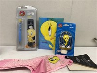 Warner Brothers Tweety Looney Tunes ink pen d