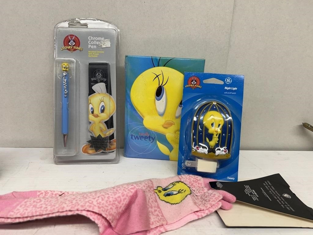 Warner Brothers Tweety Looney Tunes ink pen d