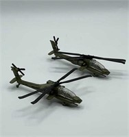 2 Maisto AH-64 Apache Die Cast Helicopters