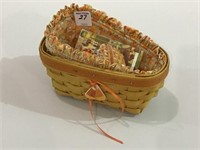 1999 Longaberger Candy Corn Basket w/