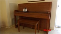 Everett Console Piano with bench