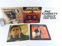 5 vinyles dont Johny Cash