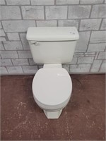 American Standard toilet in very good condition