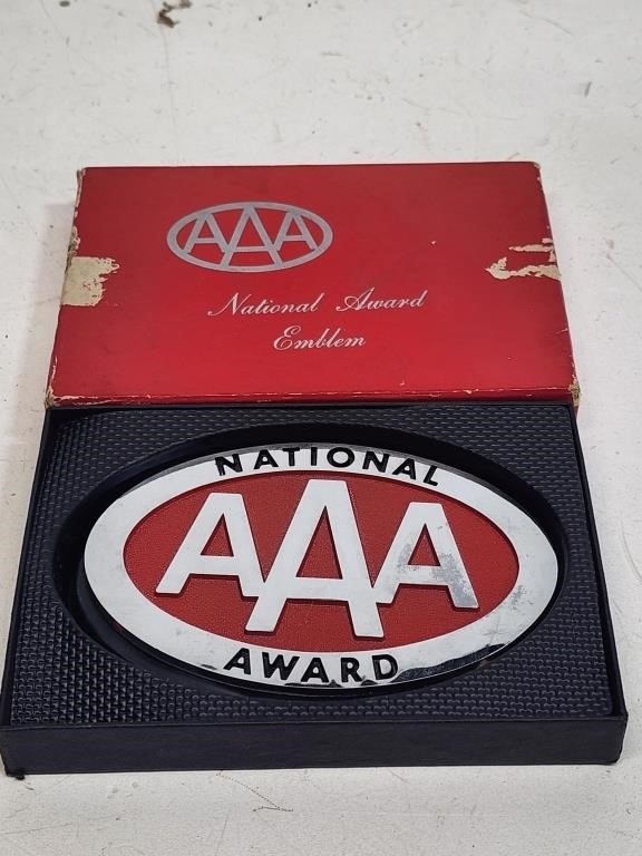 1975 AAA National Award Emblem